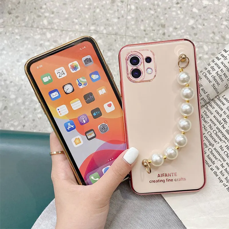 Luxury Wrist Chain Pearl Bracelet Case For Xiaomi mi11 Lite Cover For Xiaomi mi11 Pro Case Soft Silicone Capa mi11x mi11i mi11