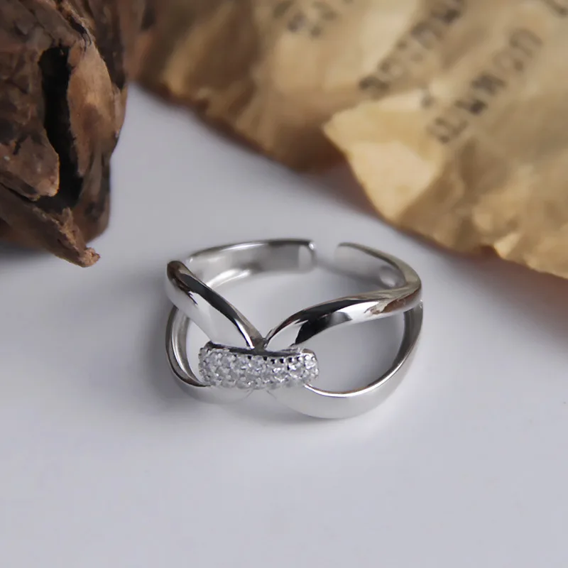 Женское кольцо из серебра 925 пробы с фианитом | Украшения и аксессуары