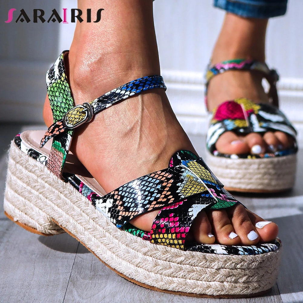 SaraIris/Популярные Модные летние босоножки с разноцветным принтом Повседневные на