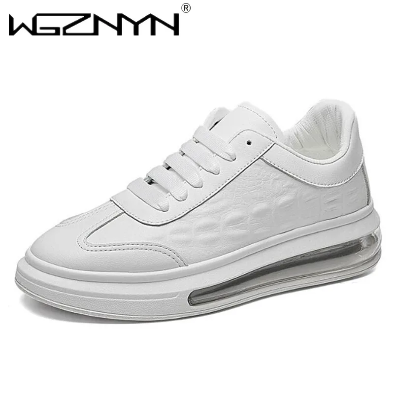 

Men's Lightweight Comfortable Classic Sneakers Men Outdoor Breathable Sports Shoes Men NEW Fashion Sneakers Zapatos Hombre 2020