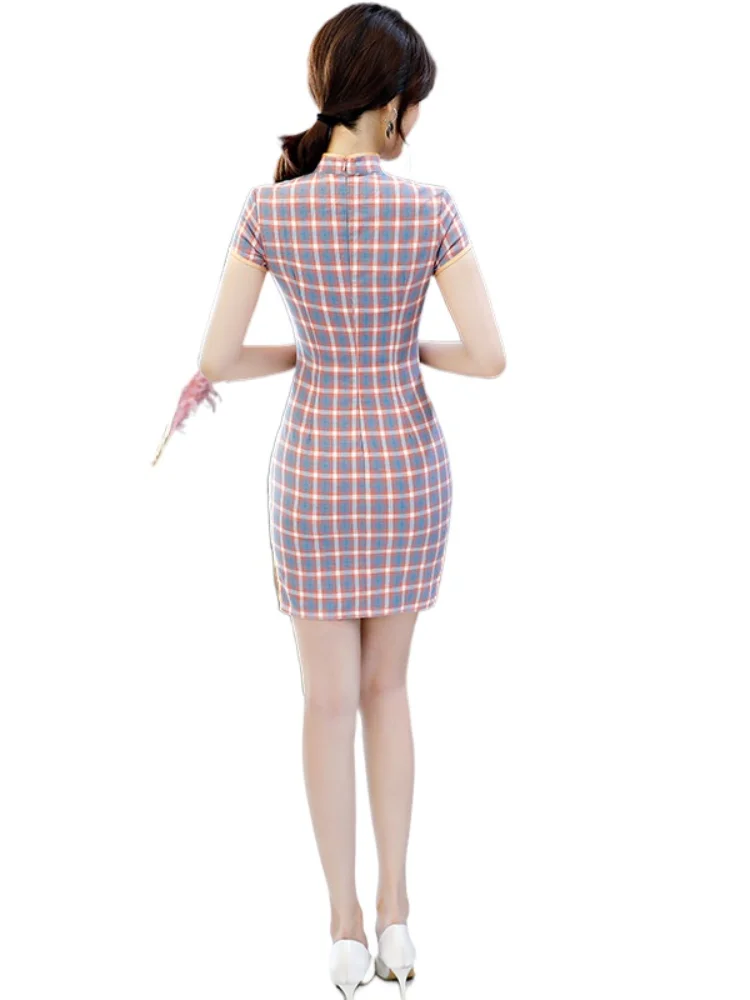 

Plus Size 3XL 4XL 5XL 6XL Chinese Qipao Classic Women Satin Cheongsam Oriental Bride Wedding Dresses 2021 New Evening Party Gown