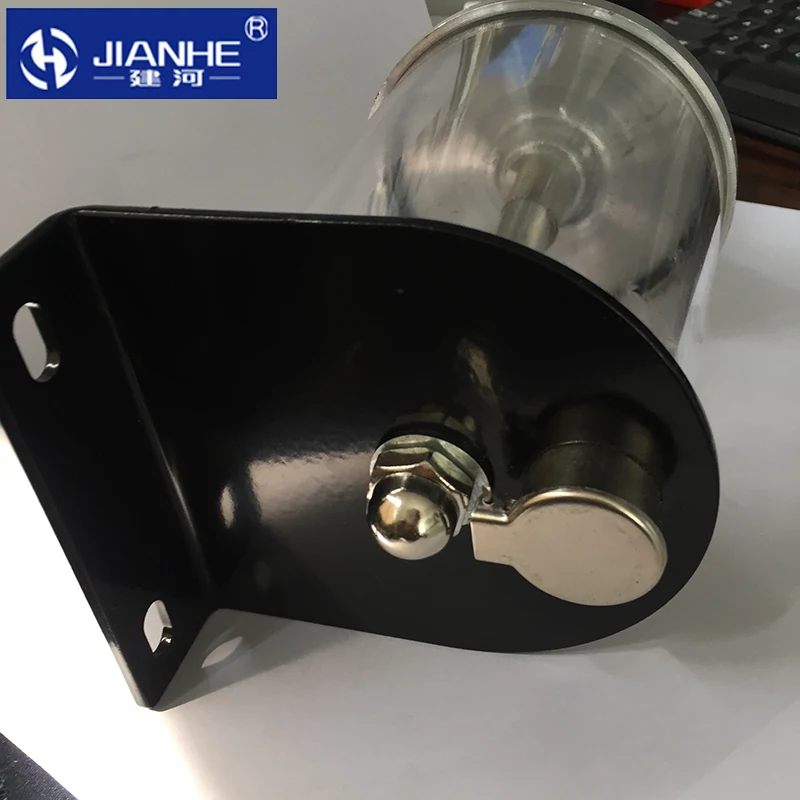 Фото Масло для капельного масла Jianhe JXHB Тип 1л смазка системы смазки oil oil oil lubricatorsoil Масло для капельного масла Jianhe JXHB Тип 1л смазка системы смазки oil oil oil lubricatorsoil