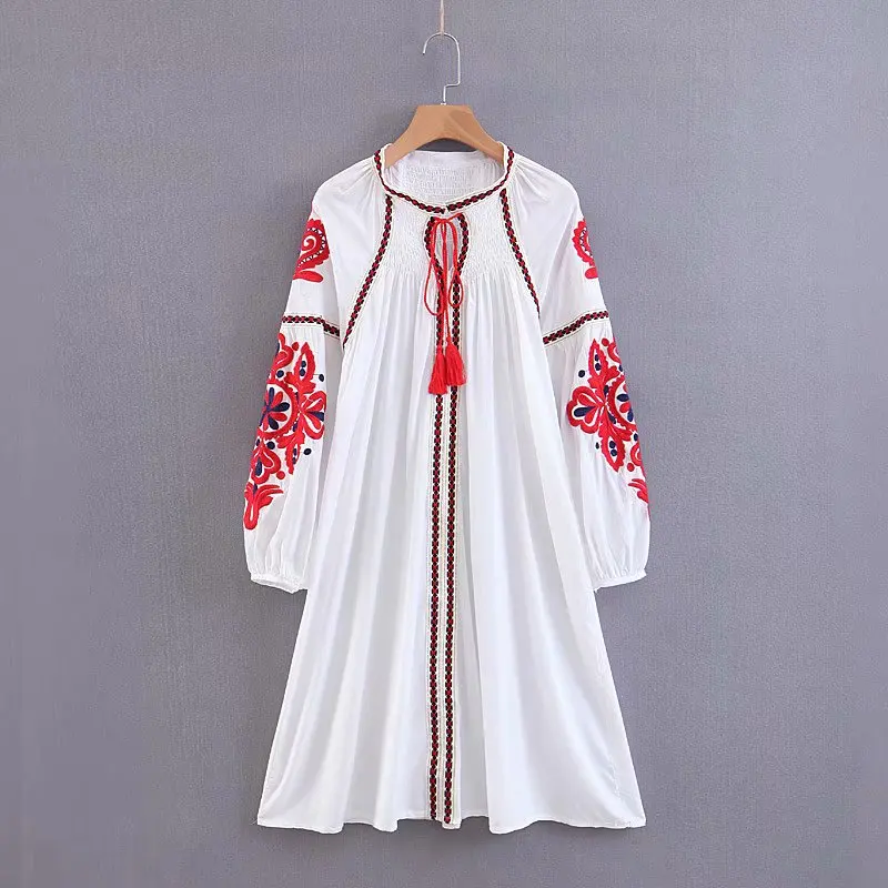 white Винтажное шикарное женское платье из вискозы и хлопка с цветочной вышивкой пляжное богемное женское платье-миди с кисточками летнее платье в стиле бохо vestidos - Цвет: white