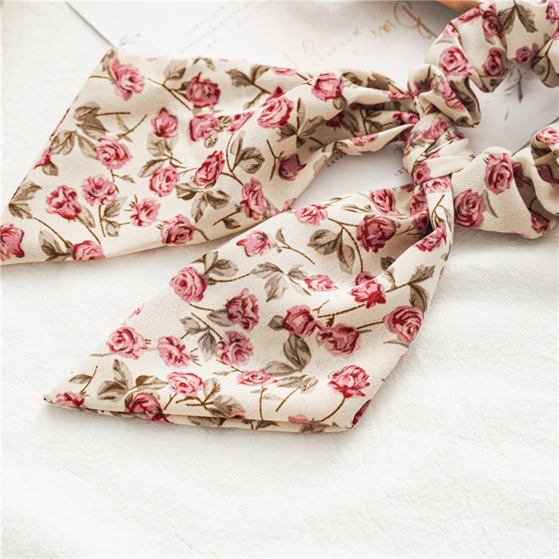 Резинка для волос женская с цветочным принтом эластичная заколка хвоста бантом
