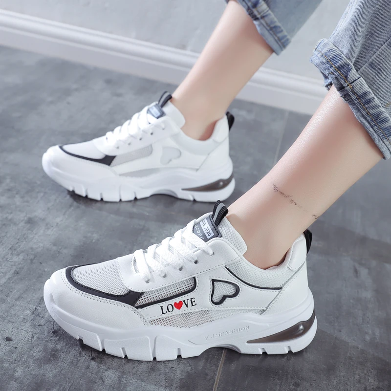 Женские кроссовки Летние дышащие для девочек Уличная обувь бега Нескользящая