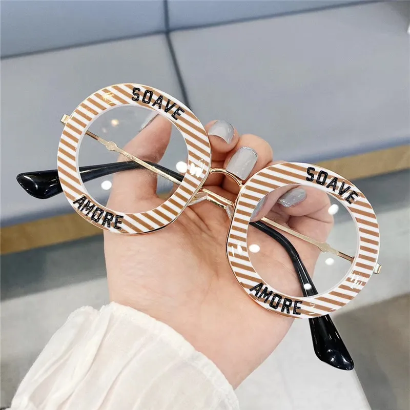 Очки солнцезащитные женские круглые в полоску винтажные роскошные очки с