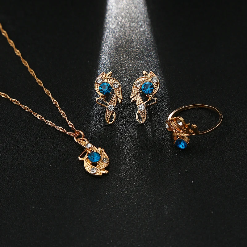 Роскошные красного синего и белого цвета с украшением в виде кристаллов CZ кулон