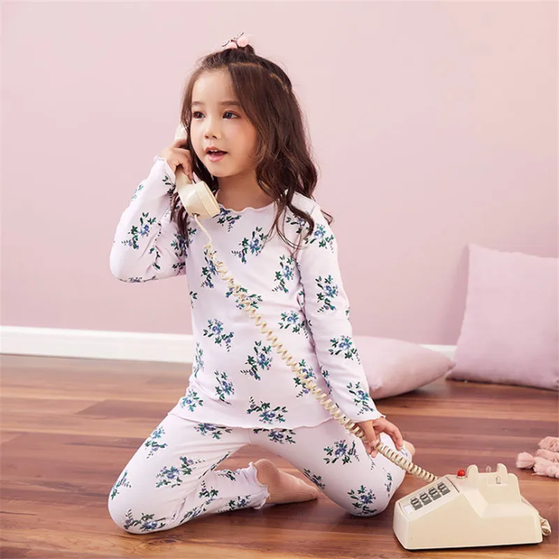 Пижамный костюм для маленьких девочек милые пижамы детские с цветочным принтом
