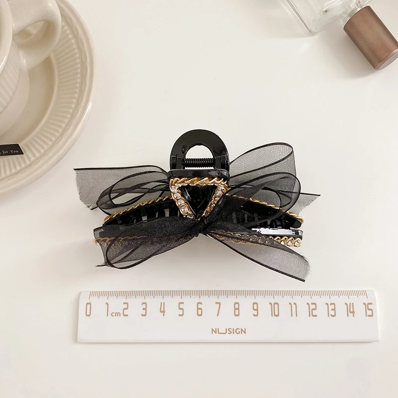 

Korea Elegant Net Yarn Butterfly Hair Claw Metal Rhinestone Tassel Shark Clip Hair Accessories Women Girls Hair Clip Hairpin