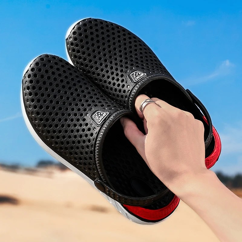

Summer Men's Sandals Hollow Hole Shoes Non-slip Beach Shoes Outdoor Slippers Thick Bottom Clogs Shoes