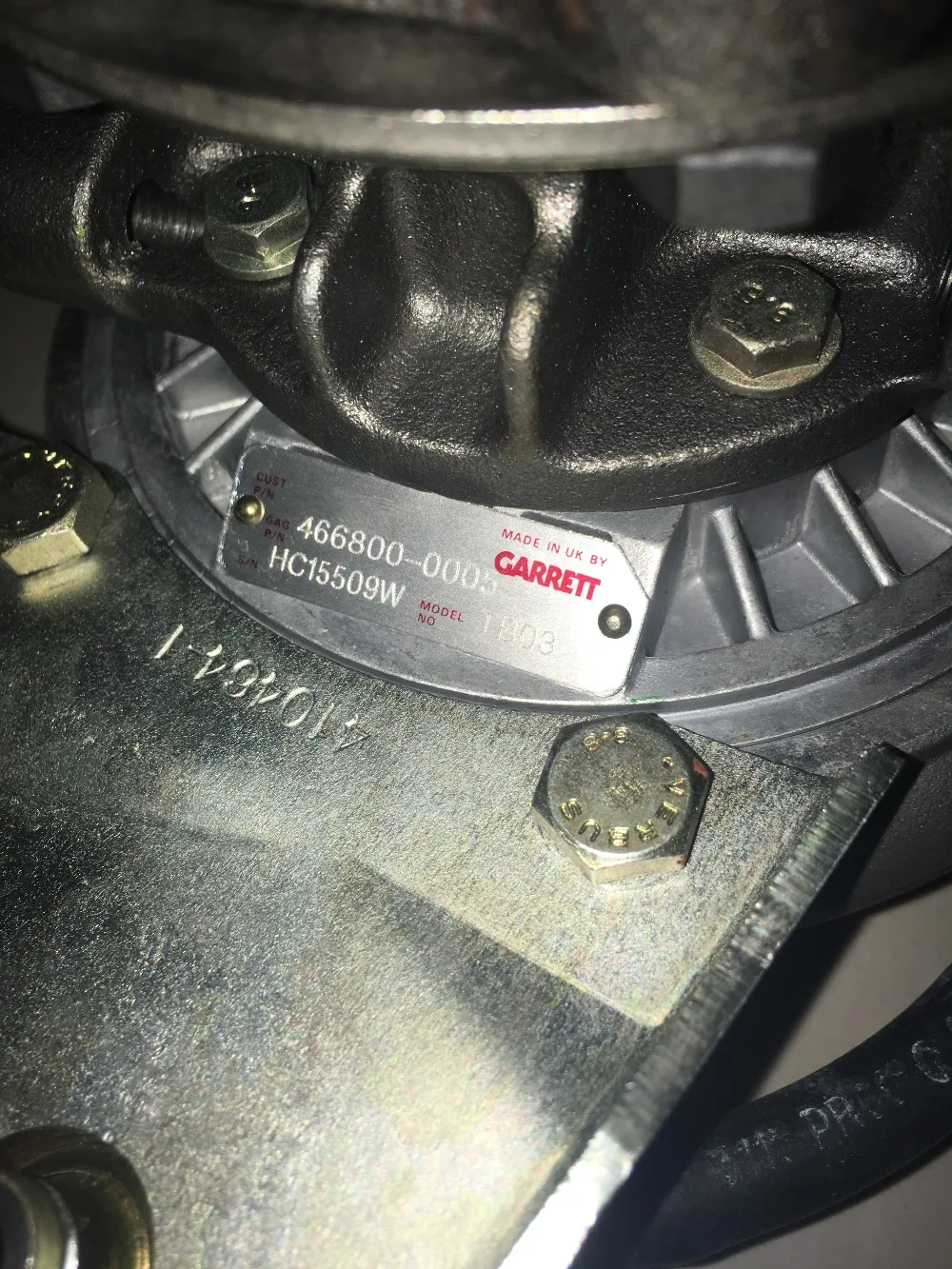 

Турбокомпрессор Xinyuchen для 466800-5005 TB0350 TD61GW