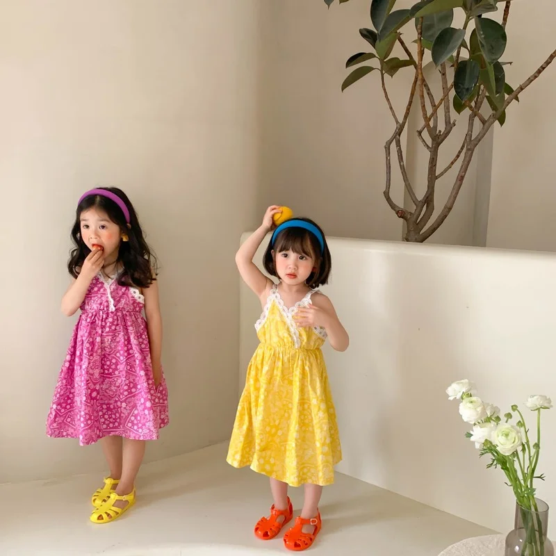 Новинка лета 2021 детское платье на бретельках с измельченными цветами для девочек