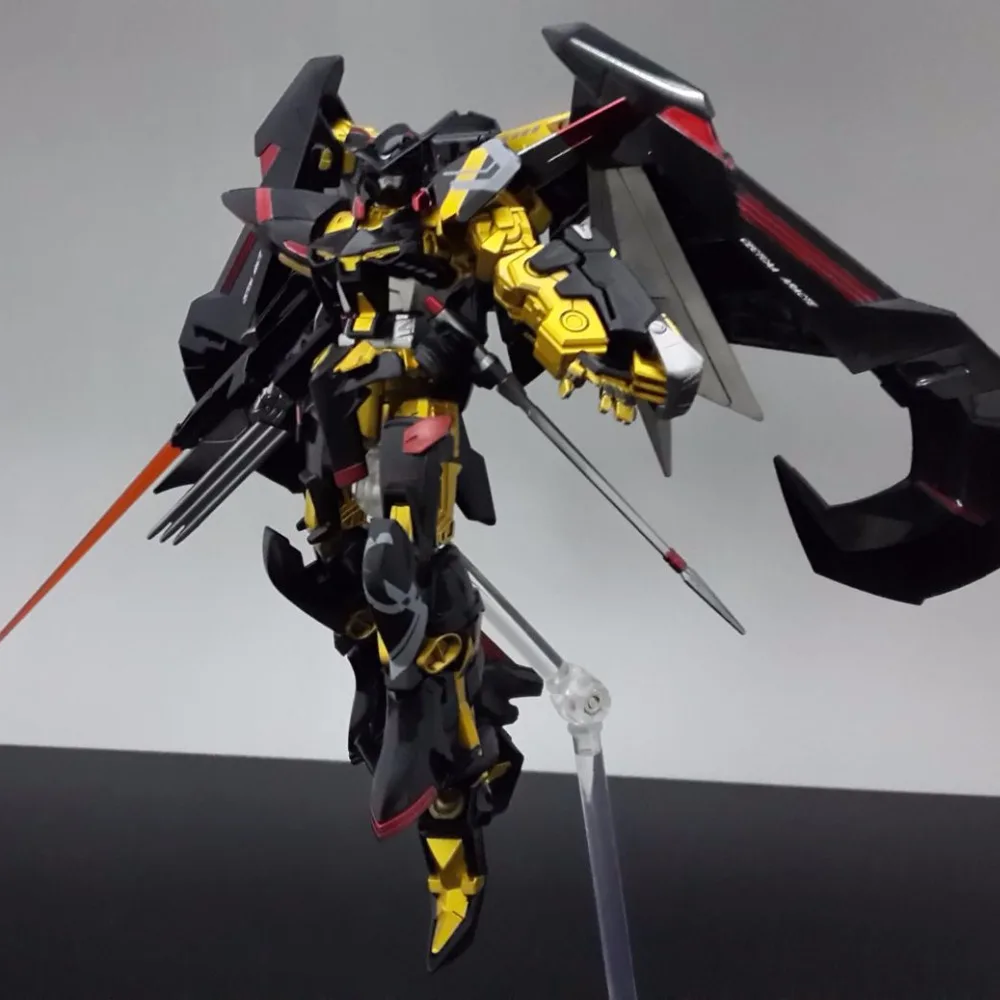 Японский мобильный костюм Seed 1/144 Gundan Astray Золотая рамка Amatsu настраиваемая модель