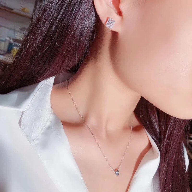 AEAW GF Алмаз серьги 4,5 мм 0,4 карат каждого из белого золота 18 карат