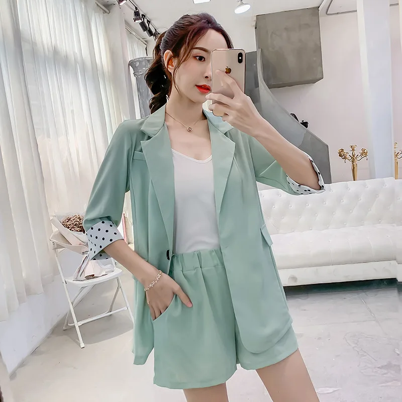 Маленький женский пиджак весна 2020 новая Корейская версия приталенного костюма с