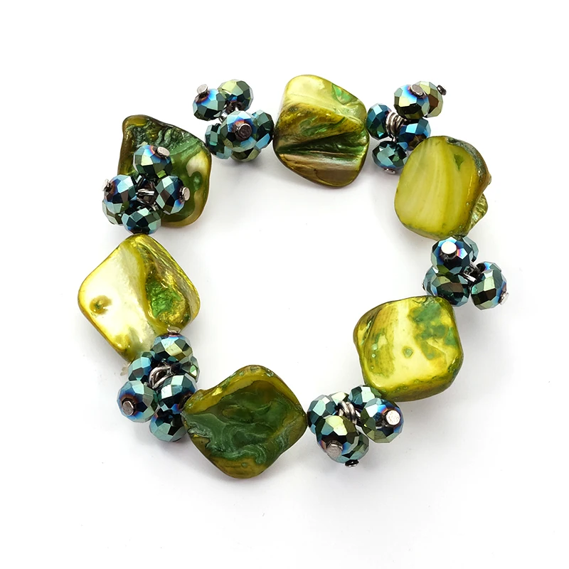 

Женский эластичный браслет ручной работы, регулируемый браслет из натуральных ракушек с разноцветными зелеными и розовыми кристаллами