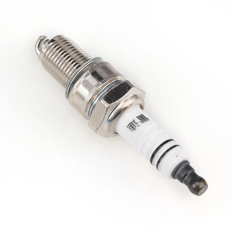 Свеча зажигания F7TC подходит для бензинового двигателя 168F17 0
