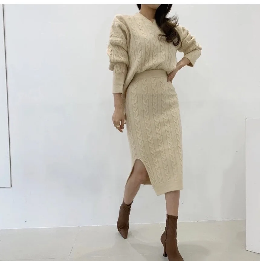

Vintage Fashion Knitted Suit Women 2021 Autumn Korea Lazy Style O-neck Long Sleeve Pullover Elastic Bodycon Mini Skirt