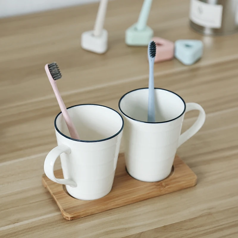 

Simple ceramic mouthwash cup set mouthwash cup couple cup jar water cup creative blue edge pure white toothbrush cup