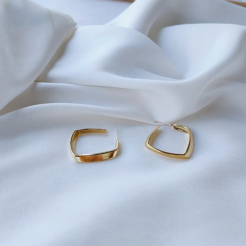 

Геометрический светильник в форме полумесяца класса люкс, свисающие серьги для женщин, серьги модные серьги Нерегулярные Элегантный серьг...