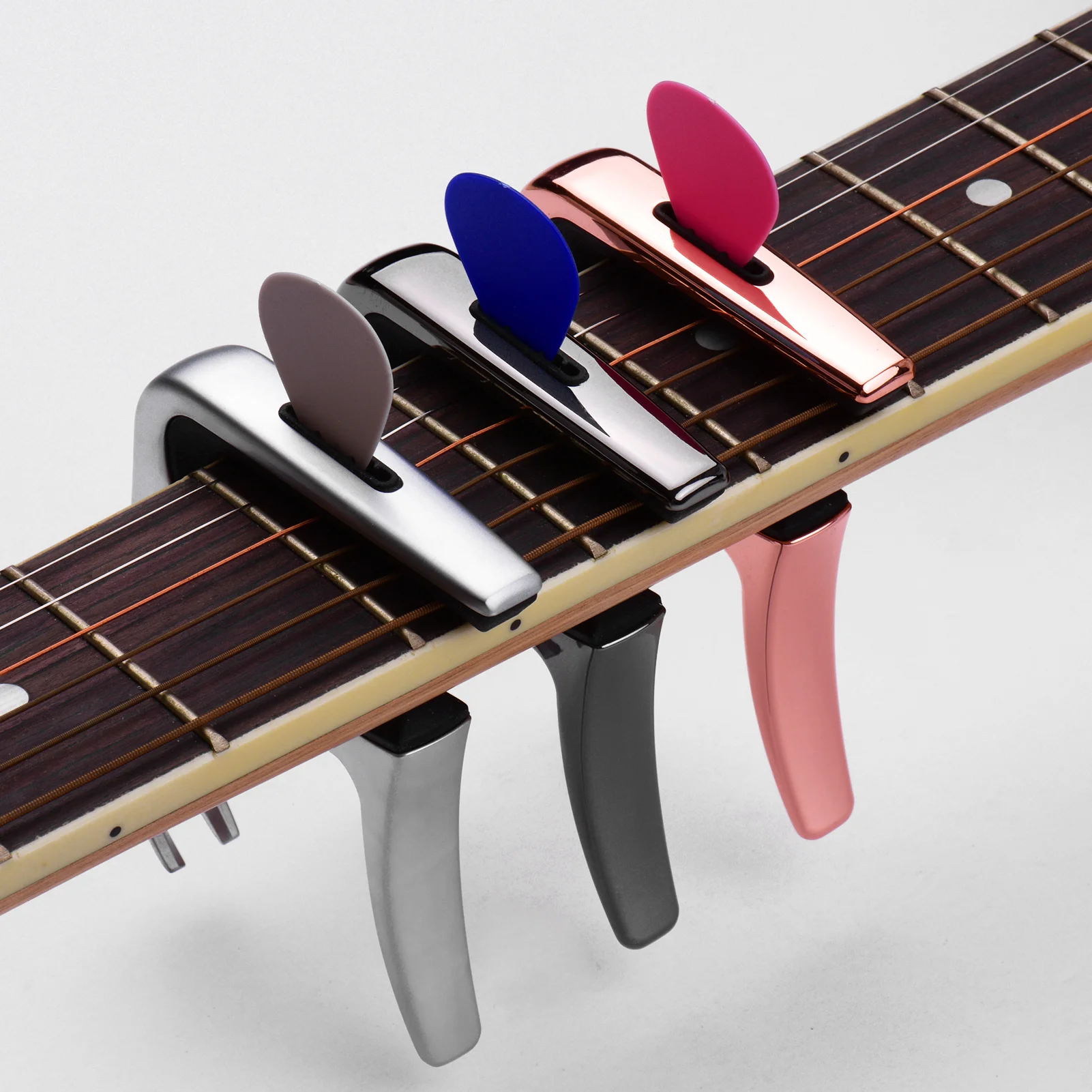 

ammoon TC-02 Guitar Capo Zinc Alloy with Bridge Pin Puller Guitar Pick Slot 3pcs Guitar Picks for Acoustic Electric Guitars Bass