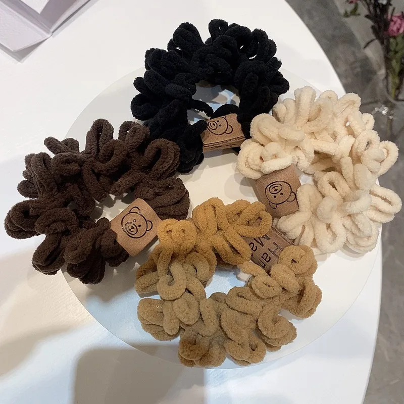 Купи Autumn and winter lovely plush bear large intestine hair circle girl heart wool hair rope head rope ball hair accessories за 176 рублей в магазине AliExpress