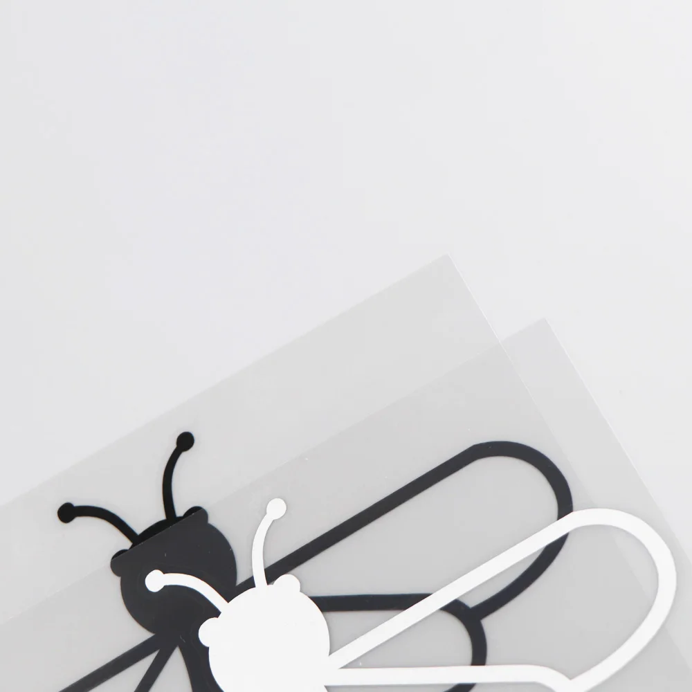 

YOJA 14.713.1CM Vinyl Lovely Honeybee Cartoon Decal Animals Pattern Car Stickers Black/Silve0r 19C-0162