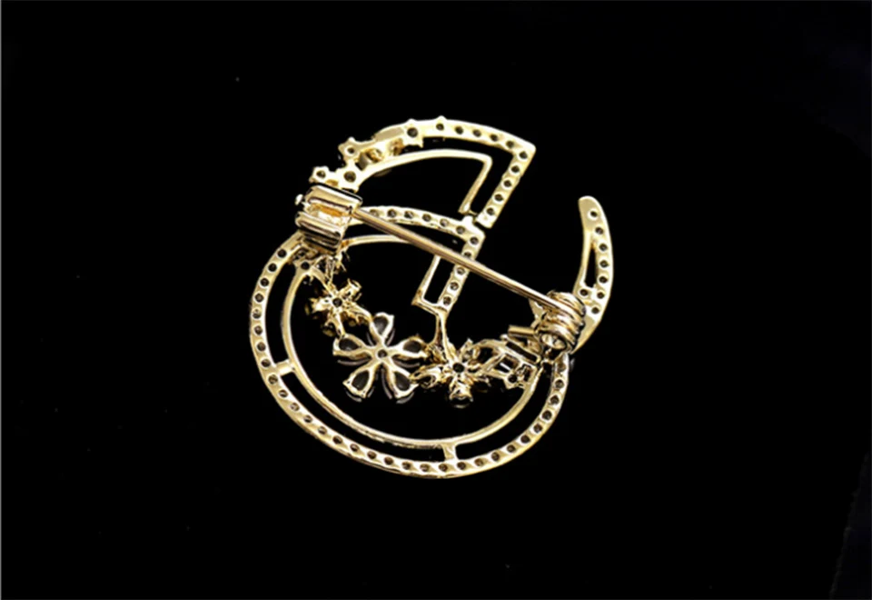 Donia jewelry Fashion high-end Korean brooch ladies hollow letter brooch AAA zircon clothing collar needle scarf pin