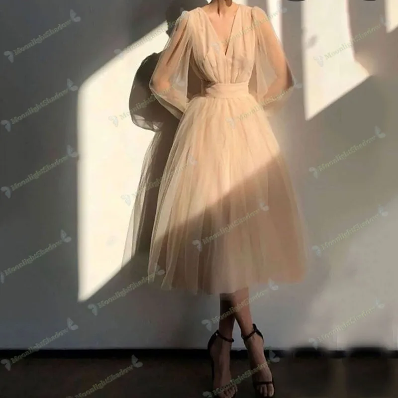 

2021 Champagne Tulle A Line Prom Dresses Puff Long Sleeves Buttons V Neck Ankle Length Formal Party Gowns