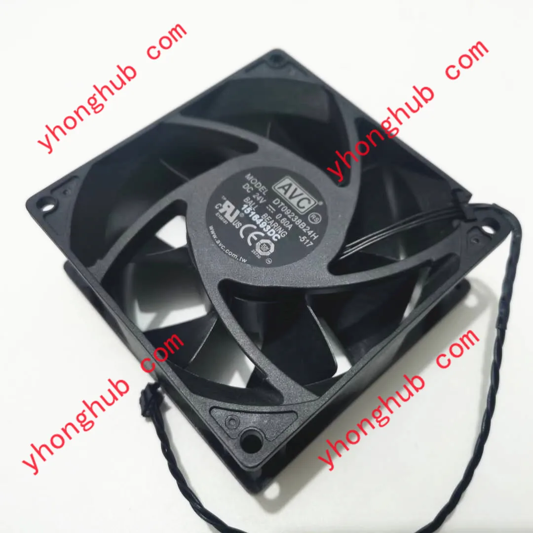 Вентилятор для сервера AVC DT09238B24H 517 DC 24V 0.60A 90x90x38 мм