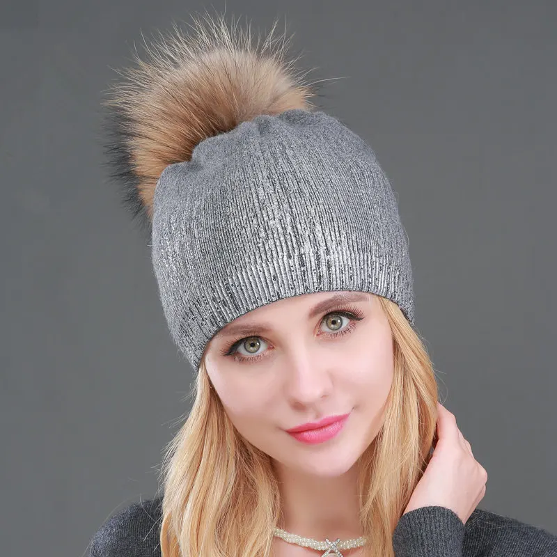 Light Grey Silver A Зимняя женская шерстяная Круглая Шапочка, Повседневная Вязаная кашемировая шапочка с металлическим принтом и помпон из меха енота - Цвет: Light Grey Silver A