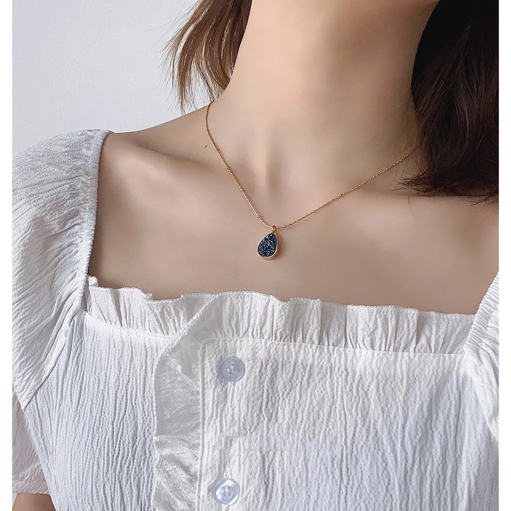 

Bling Crystal Pendant Necklaces For Women Girls Elegant Luxury Temperament Style Water Drop Clavicle Necklace Fashion Jewelry