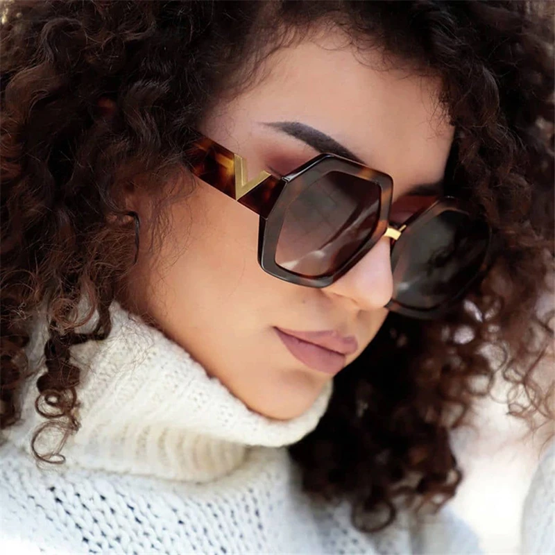 

2021 Fashion Oversized Sunglasses Women UV400 Brand designer Rimless Metal Square Sun Glasses Female de sol