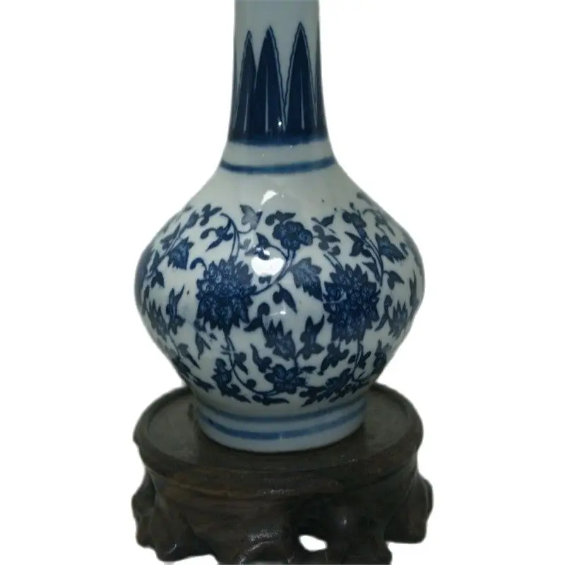 

Fine Old China Blue And White Hand-Painted Vases Porcelain