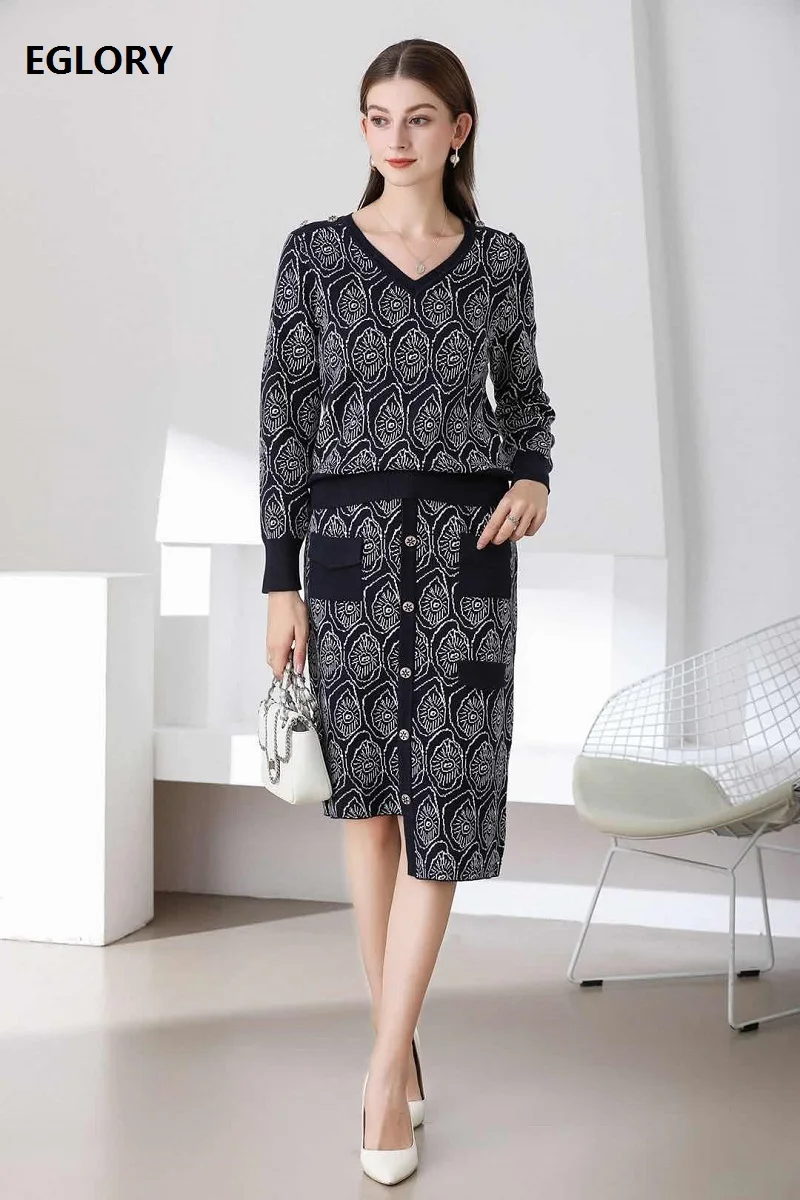 Женский трикотажный комплект из Свитера и асимметричной юбки повседневный