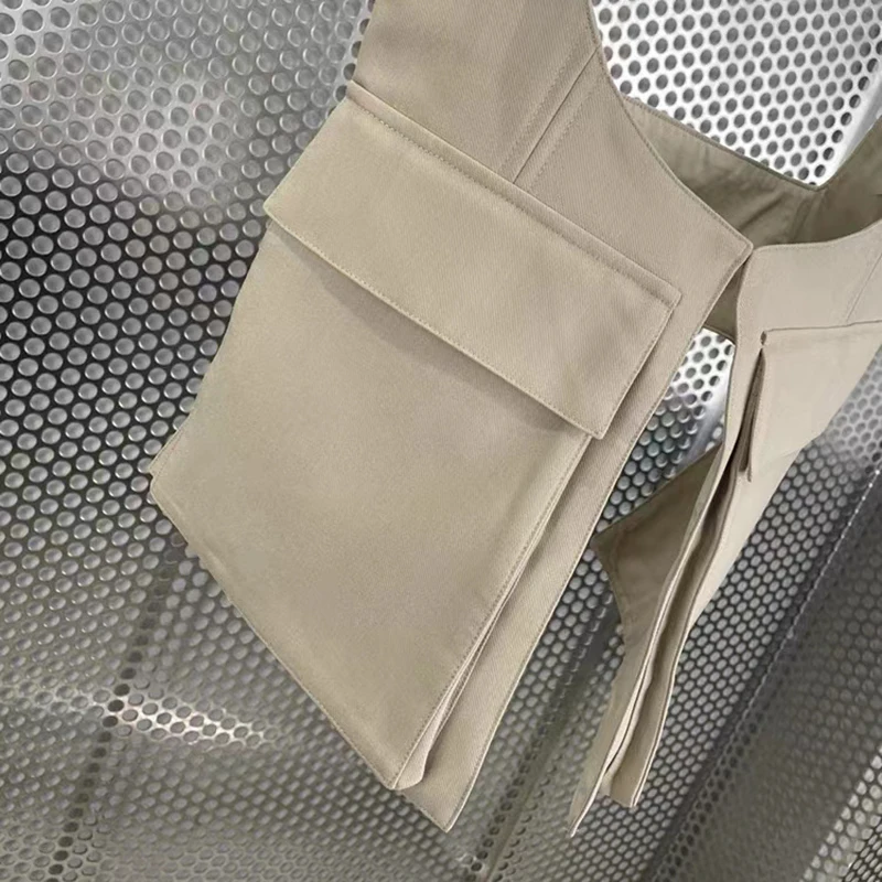 

TWOTWINSTYLE Sexy Solid Women's Summer Suit Square Collar Sleeveless Top Elastic High Waist Mini Skirts Women Summer Suits 2021