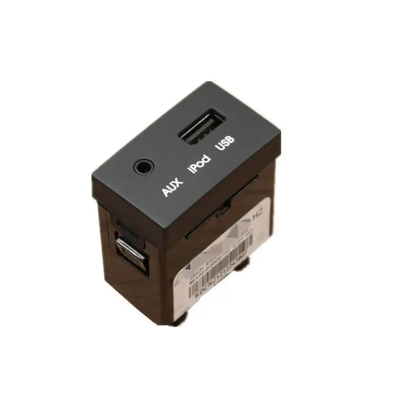 OEM USB Reader iPod AUX Port Adapter forHYUNDAI 2009 i30 961202R000 961202R500 | Автомобили и мотоциклы