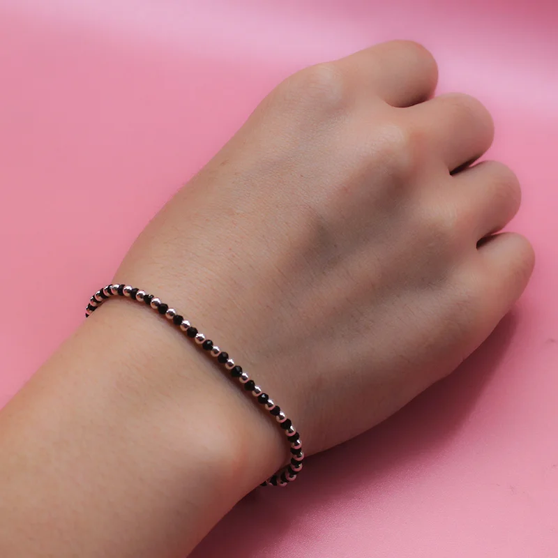 Женский эластичный браслет с бусинами Trusta черный из стерлингового серебра 925