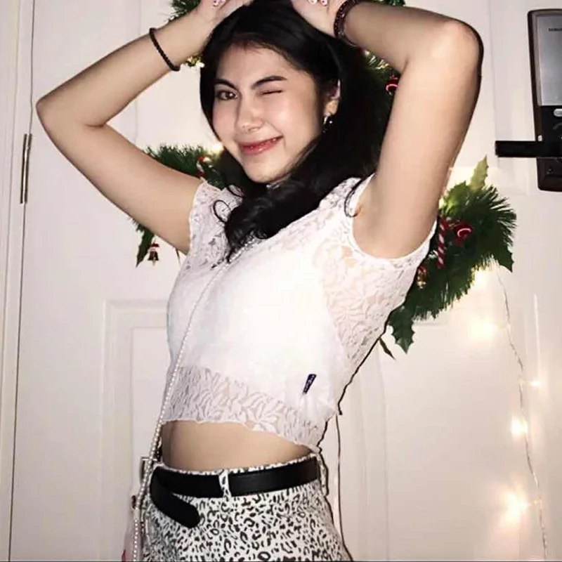 Женские футболки с кружевной отделкой приталенный крой летний короткий рукав