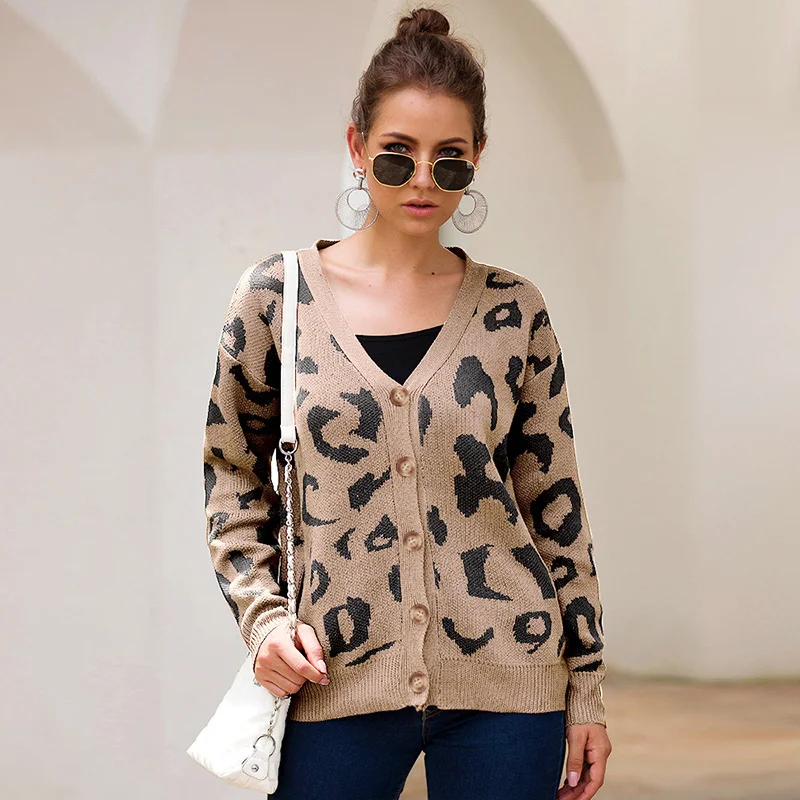 Женский трикотажный кардиган на пуговицах спереди с длинным рукавом| |