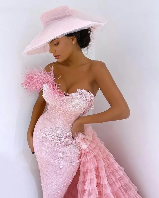 Gorgeous Pink Mermaid Prom Dresses One Shoulder Feather Lace Appliqued Evening Dress With Detachable Train Crystal Formal Gowns