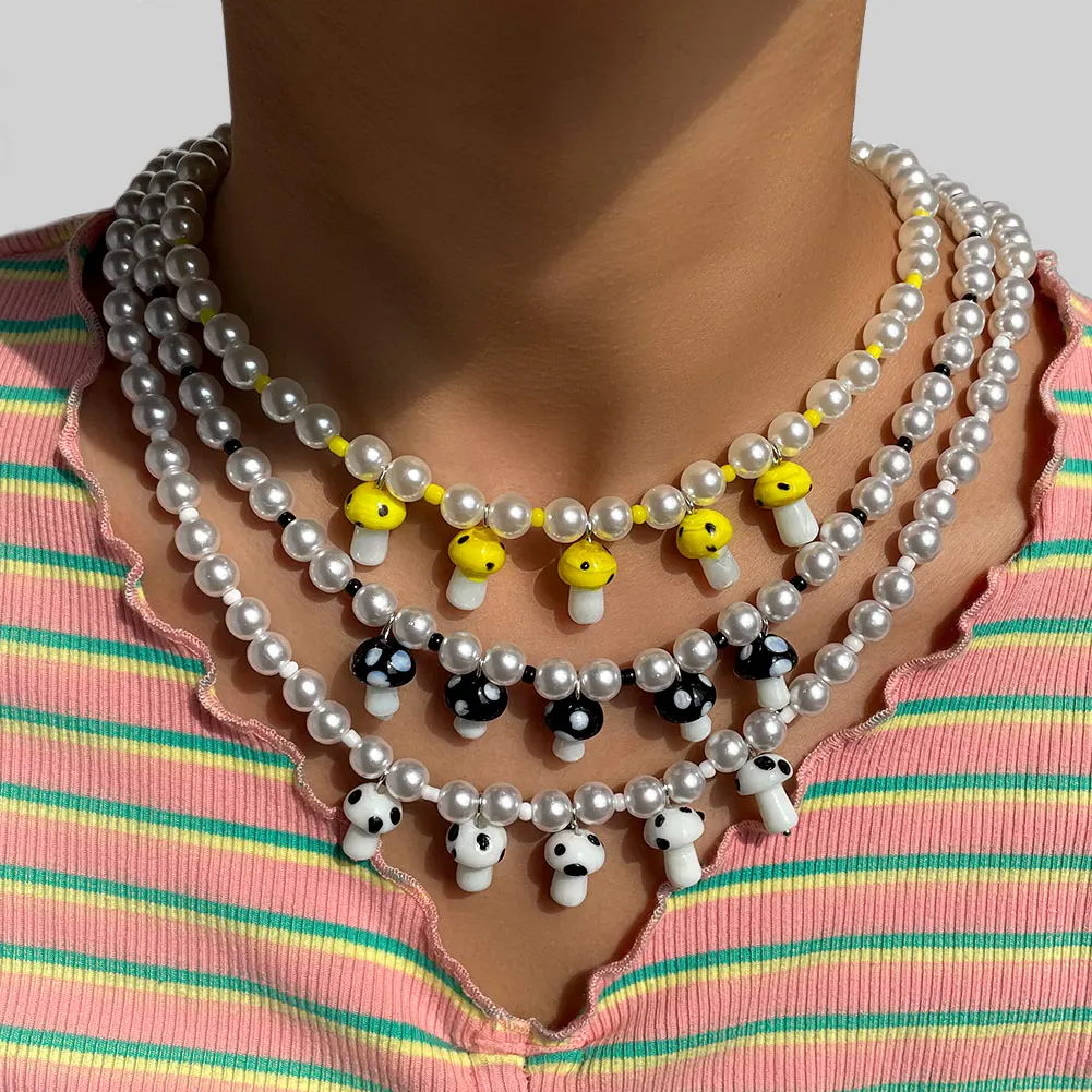 

Korea Cute Multicolor Acrylic Mushroom Pearl Beaded Necklace For Women Girls Handmade Imitation Pearls Choker Necklaces Jewelry