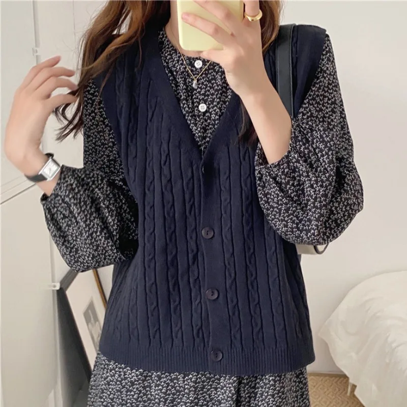 

Korean Chic Western Style Super Versatile V-neck Single Breasted Hemp Pattern Solid Color Knitted Cardigan Vest Sweater Vest for