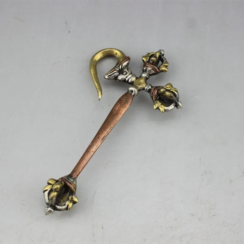 

China bronze copper The pure copper macadamus is a magic weapon to ward off evil Metal crafts family decor