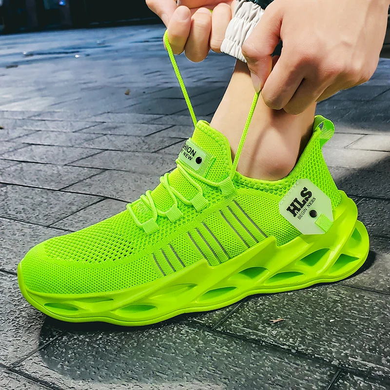 

2020 New Men Running Shoes Blade Bottom Men Jogging Walking Sports Shoes Outdoor High Quality Athletic Sneakers Chaussure Homme