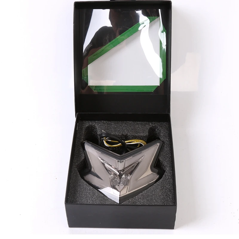 

Motorcycle Tail Light LED Brake Lamp Tail Light Turn Signal Light Fit for Kawasaki Ninja Z800 Zx6R 636 Z125