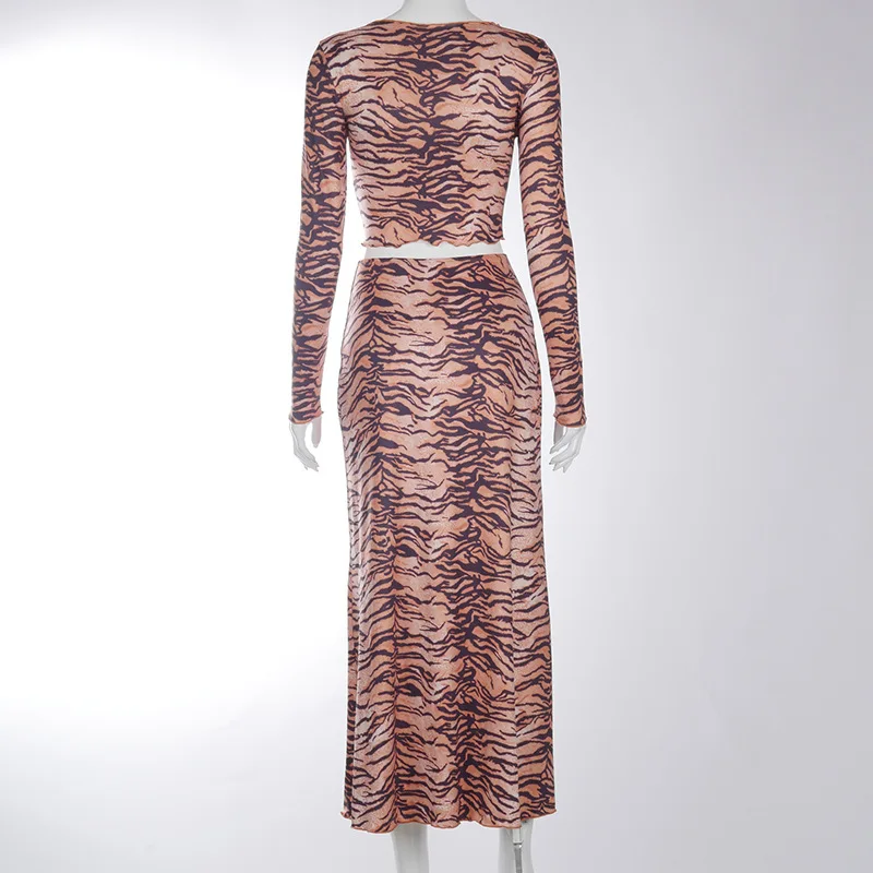 

2021 Spring Summer Women Sexy Lounge Wear Long Sleeve V-Neck Hollow Out Tiger Print Tshirt Skirt 2 Piece Matching Sets