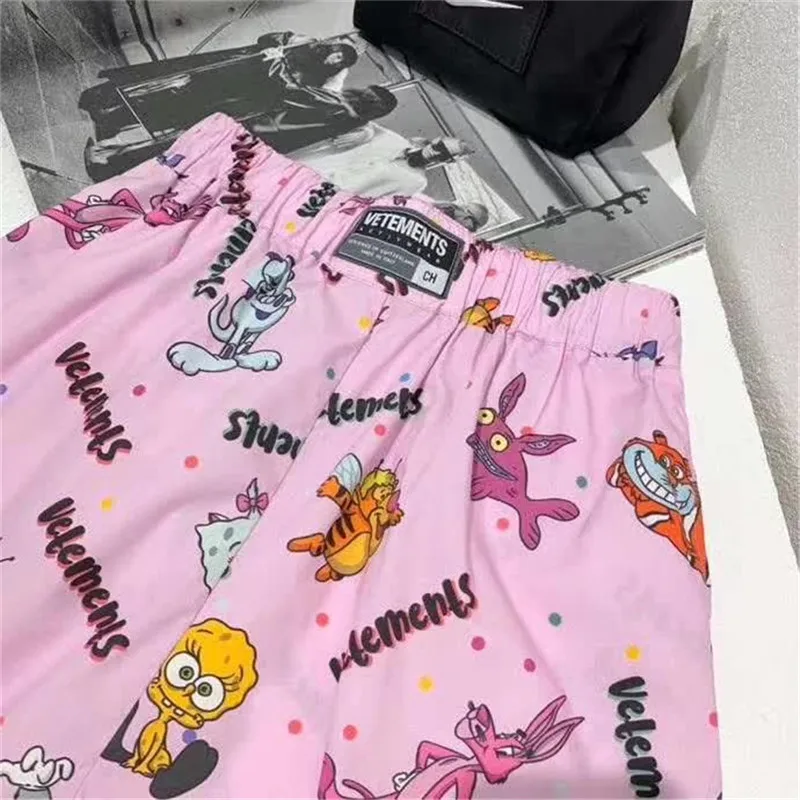 

2021ss Vetements Cartoon Shorts Men Women Top version Vetements Shorts Cartoon colorful VTM Pink breechcloth