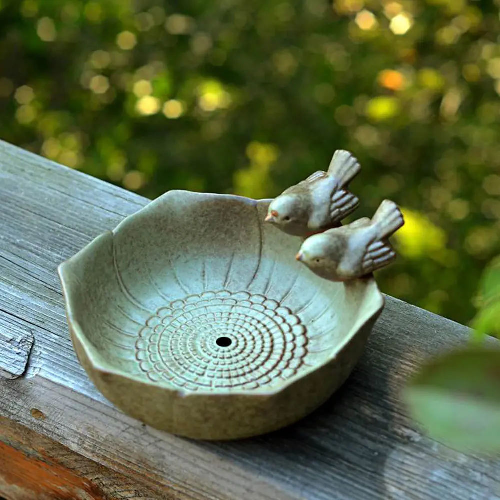 

Ceramic Bird Feeder Kitchen Storage Fruit Plate Desktop Crafts Tray with Hole