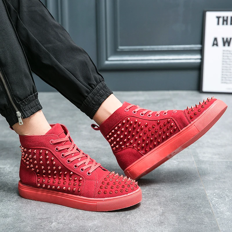 

Autumn and Winter New High-top Shoes Punk Style Rivets Casual Shoes Brand Fashion Casual Sneakers Men Anti Slip Men Walking Shoe